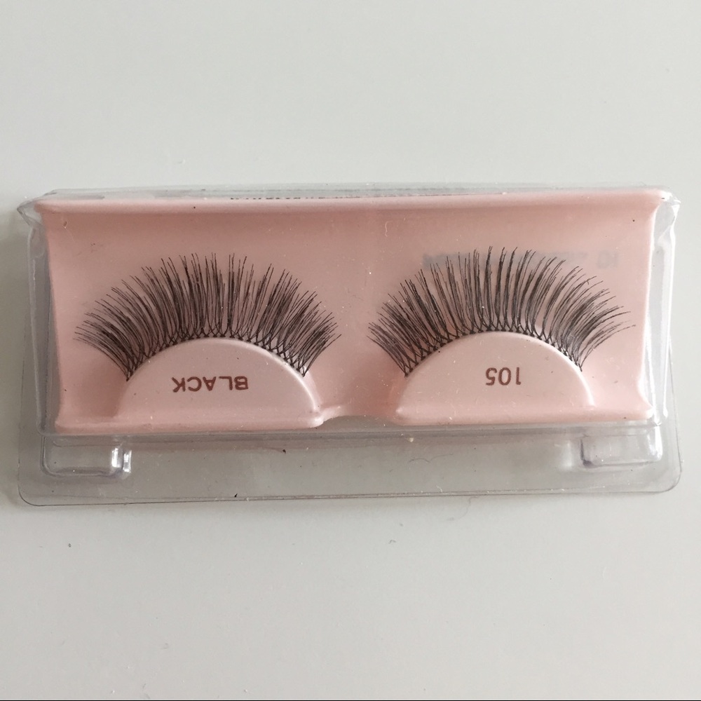Ardell 105 false lashes